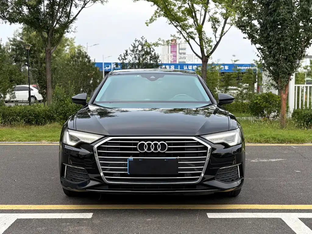 Audi A6L — фото 2