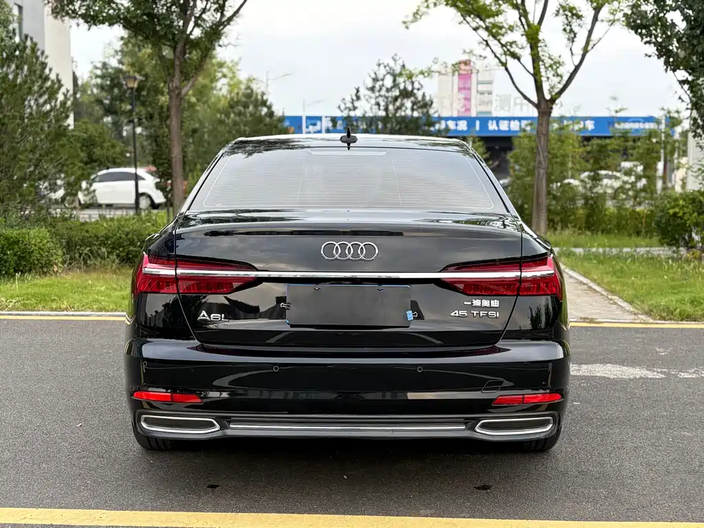 Audi A6L — фото 6