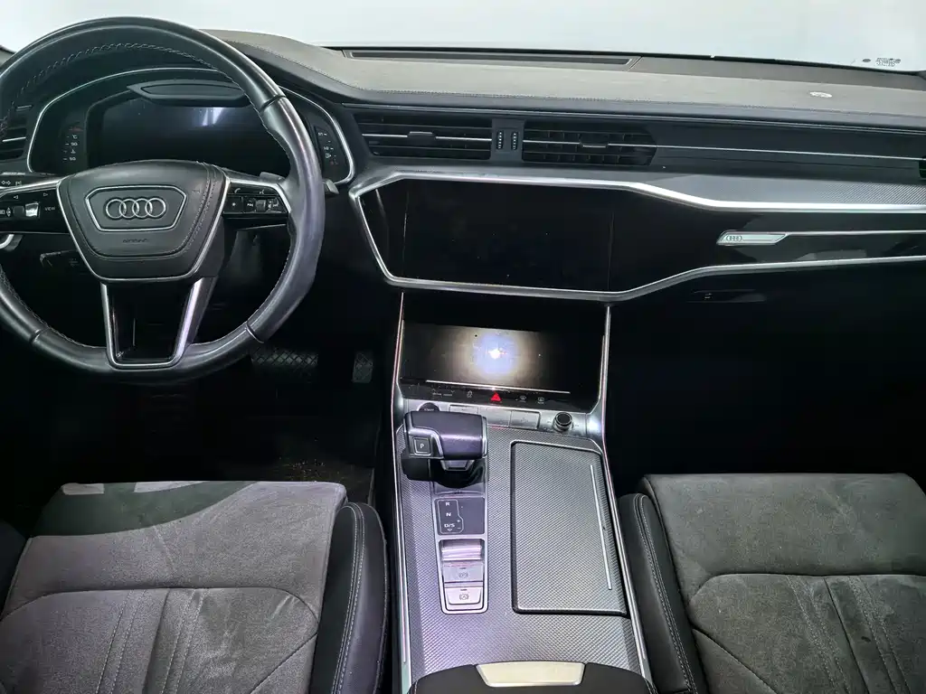 Audi A6L — фото 7