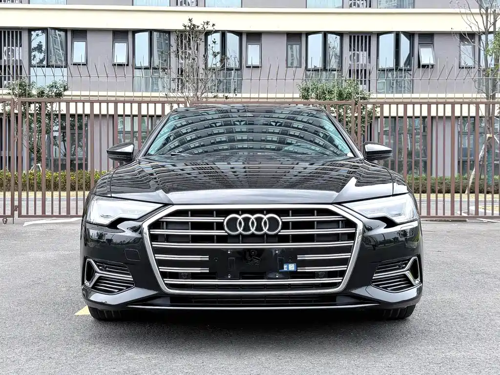 Audi A6L — фото 2