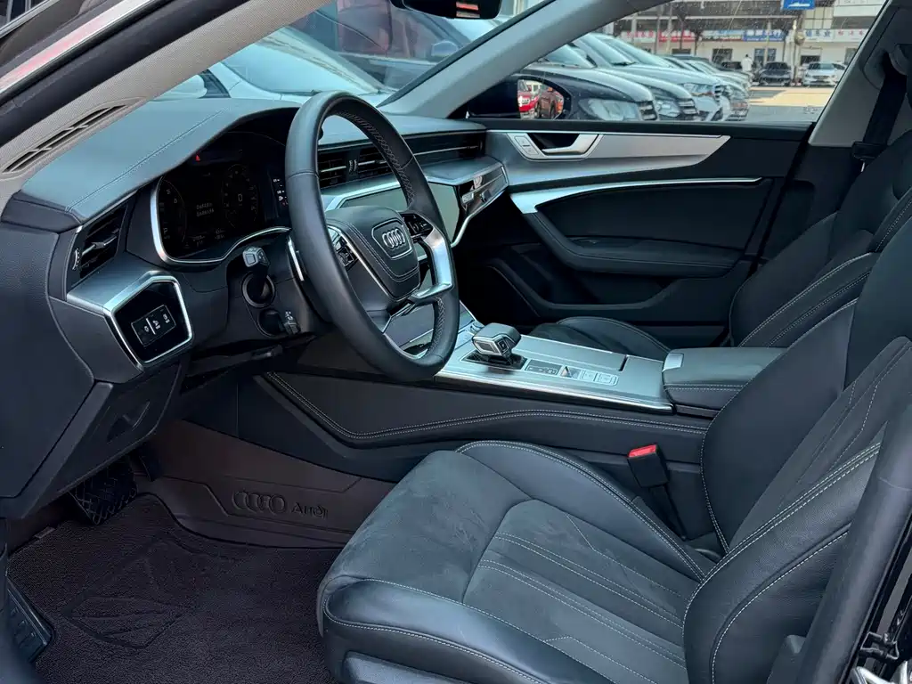 Audi A7L — фото 3