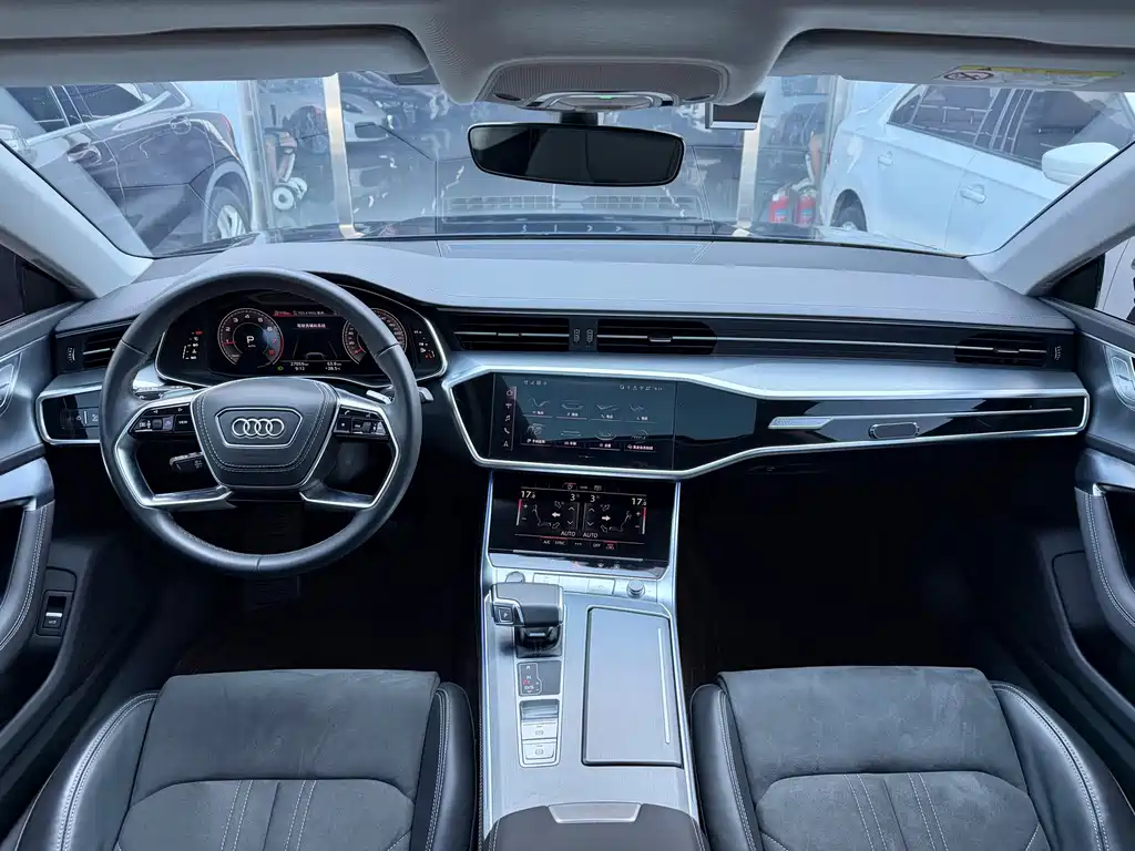 Audi A7L — фото 4