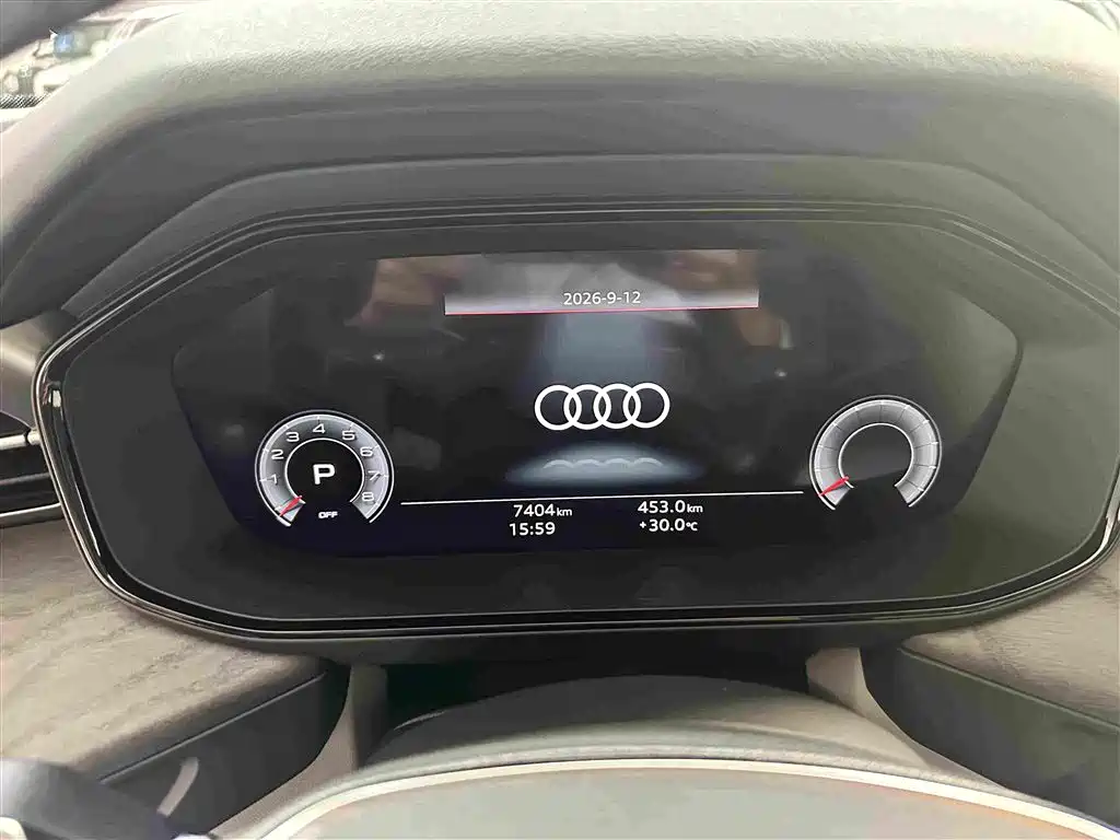 Audi Q6 — фото 7