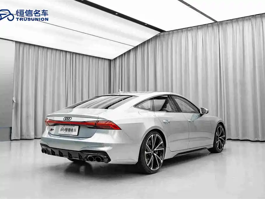 Audi A7 — фото 5