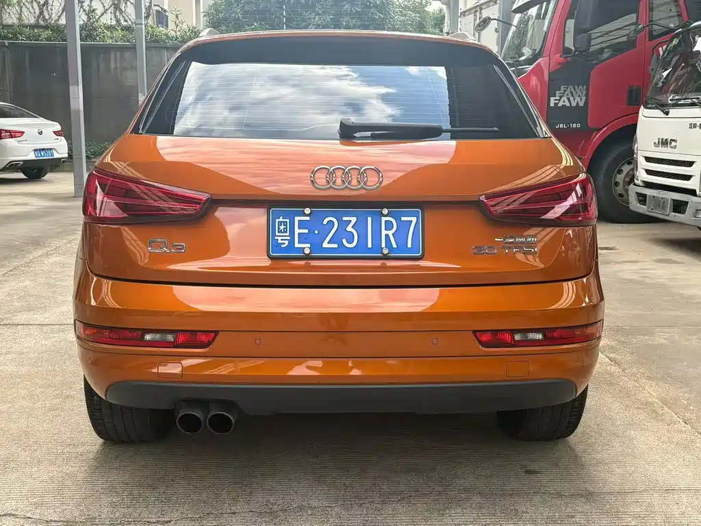 Audi Q3 — фото 8