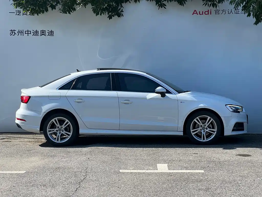 Audi A3 — фото 3
