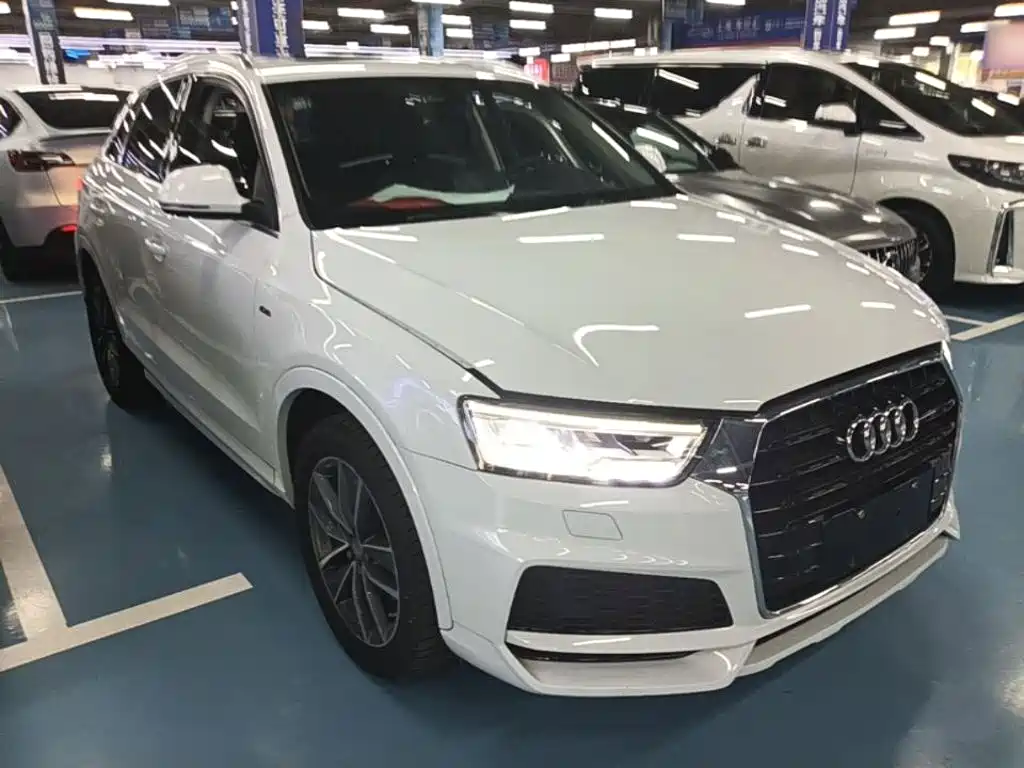 Audi Q3 — фото 4