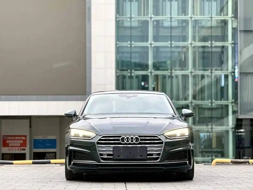 Audi A5 (Import) — фото 2