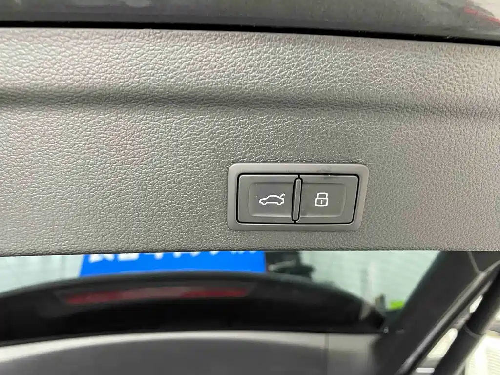 Audi Q3 Sportback — фото 11