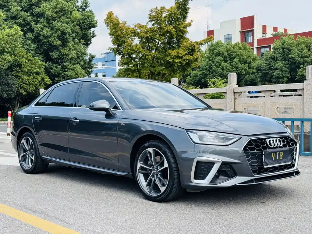 Audi A4L — фото 3