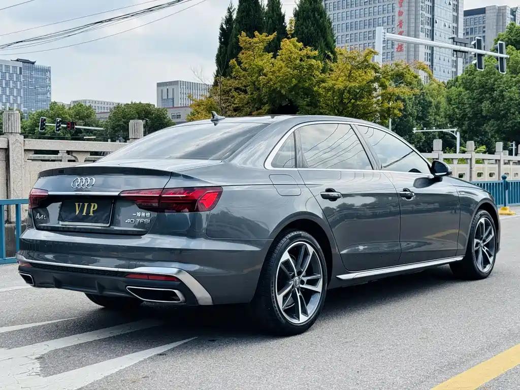 Audi A4L — фото 6