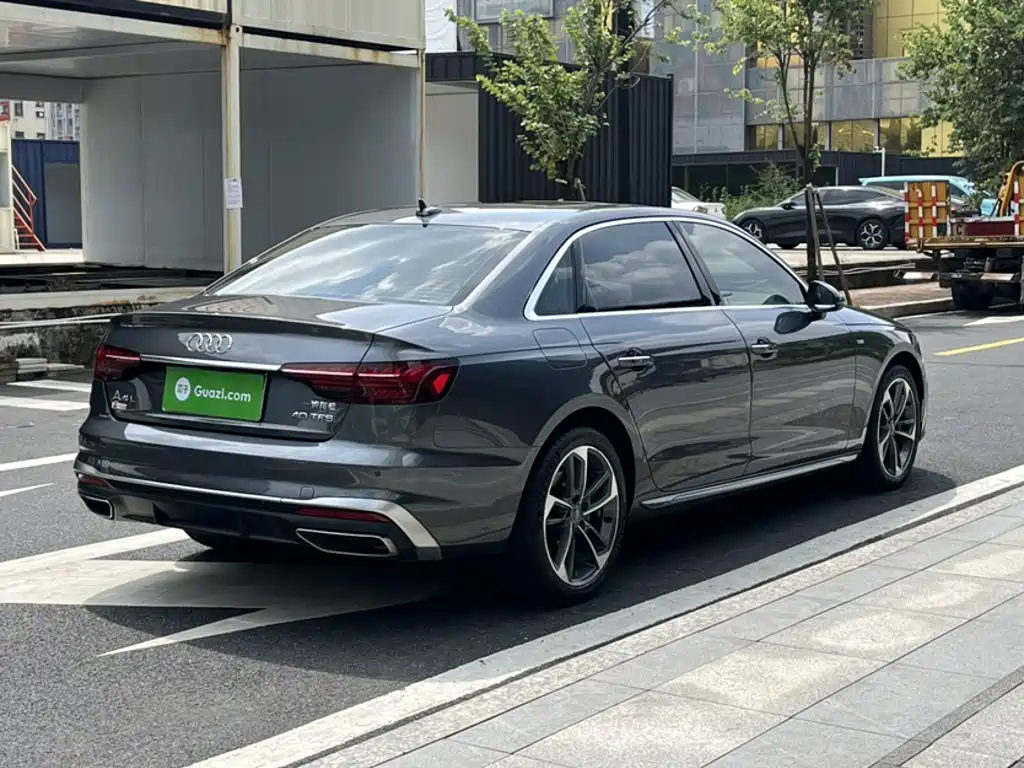 Audi A4L — фото 10