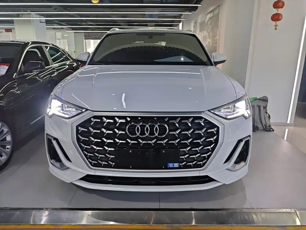 Audi Q3 — фото 3