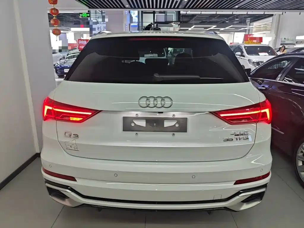 Audi Q3 — фото 6