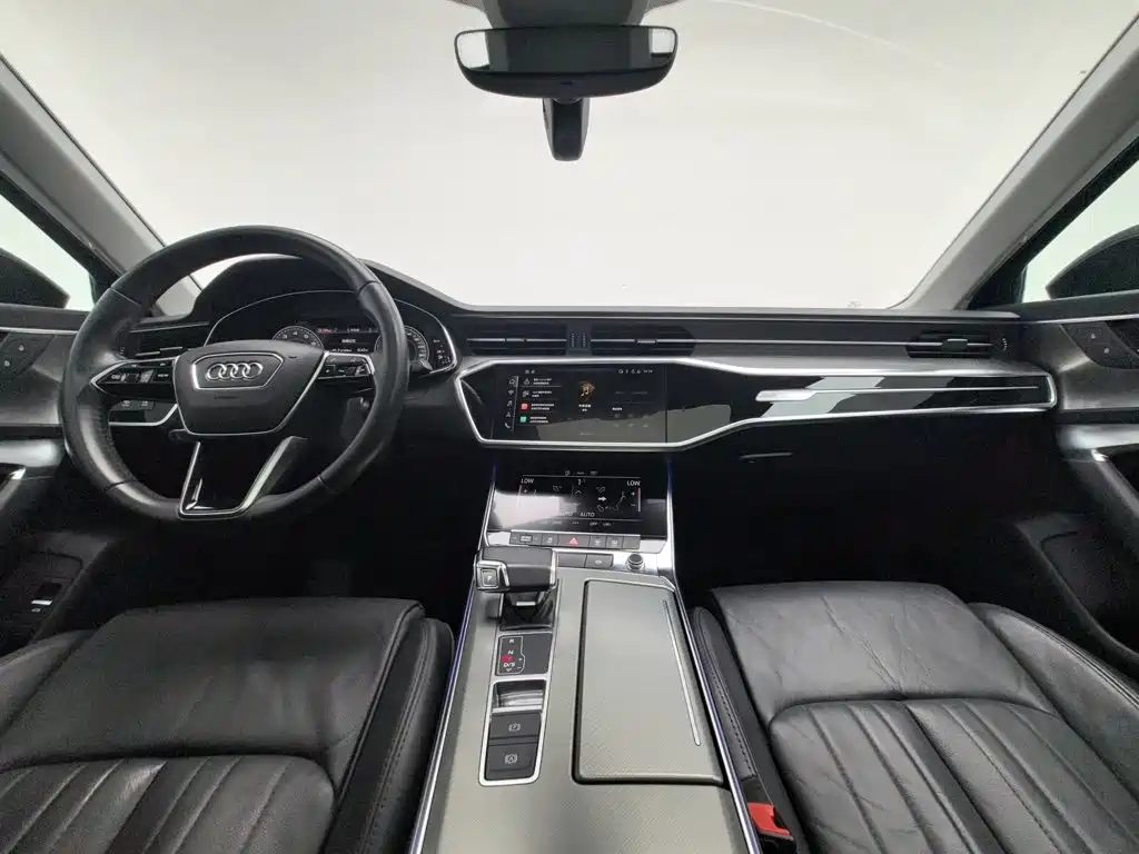 Audi A6L — фото 5