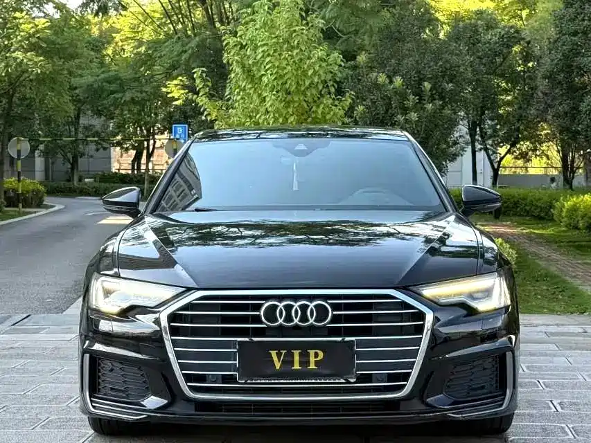 Audi A6L — фото 2