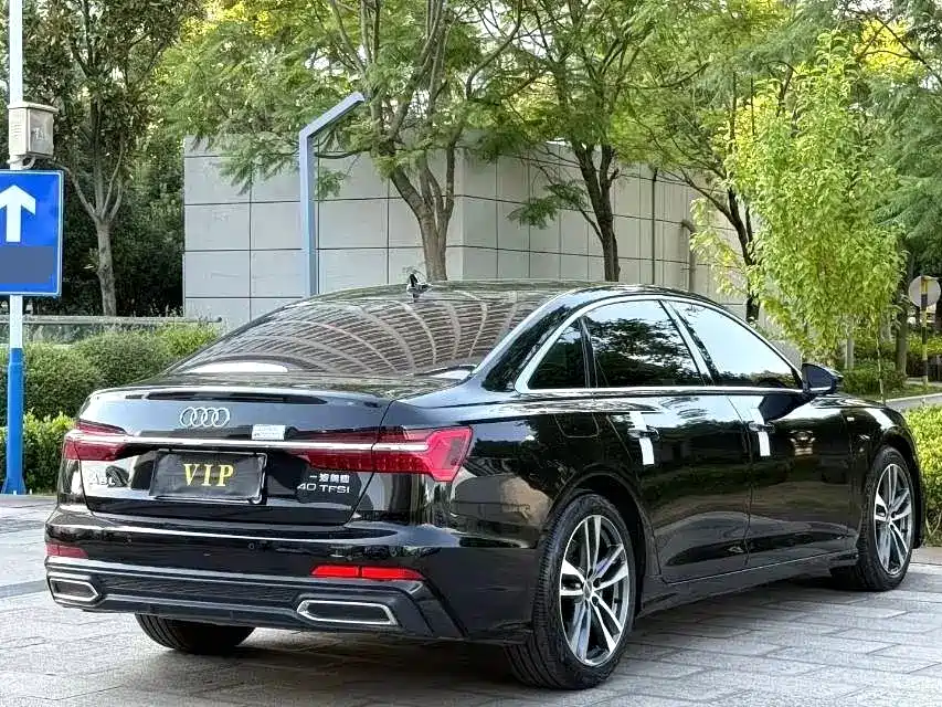 Audi A6L — фото 8