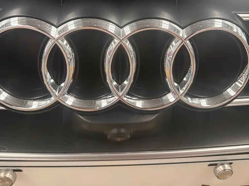 Audi A6L — фото 23