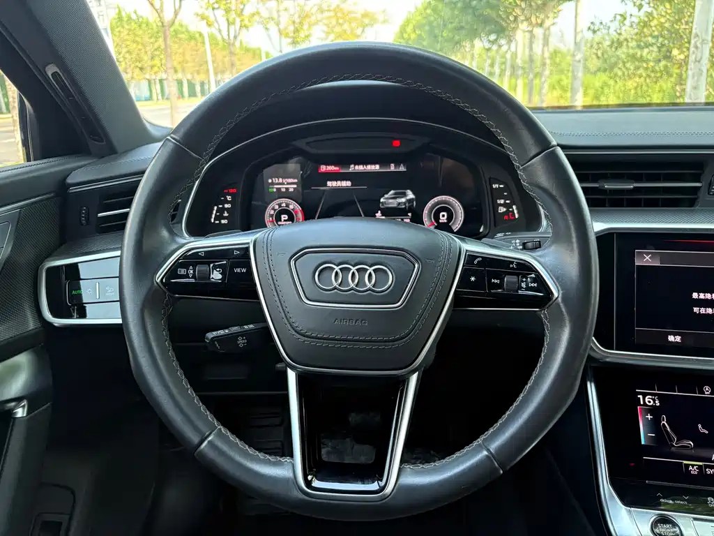 Audi A6L — фото 15