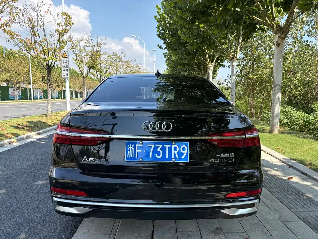 Audi A6L — фото 5