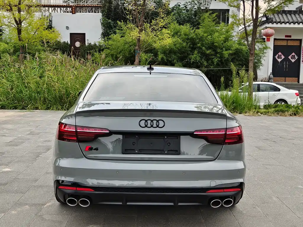 Audi S4 — фото 6