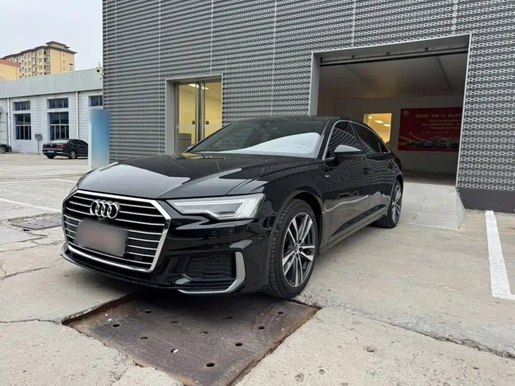 Audi A6L — фото 2