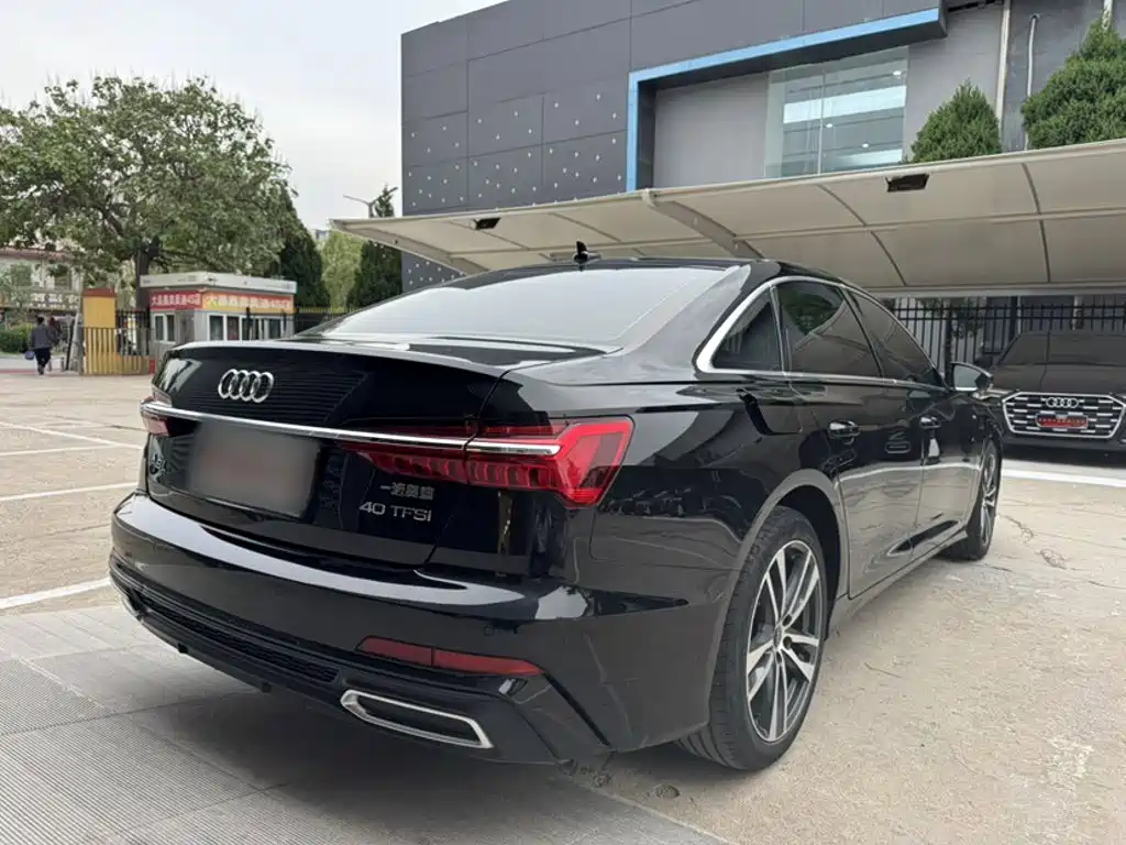 Audi A6L — фото 5