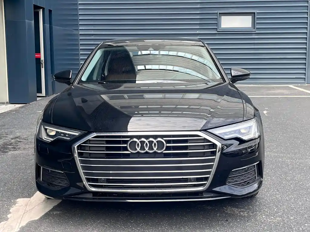 Audi A6L — фото 2