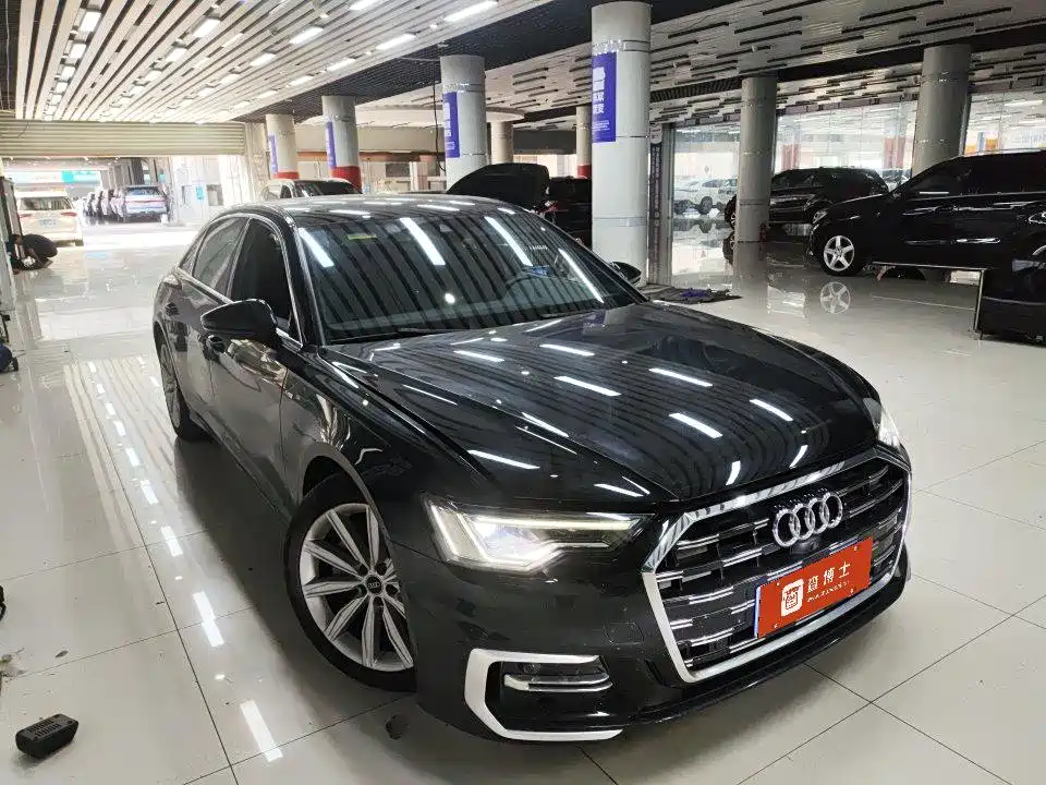 Audi A6L — фото 5