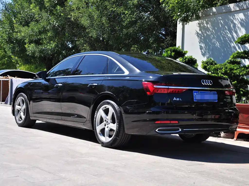 Audi A6L — фото 4