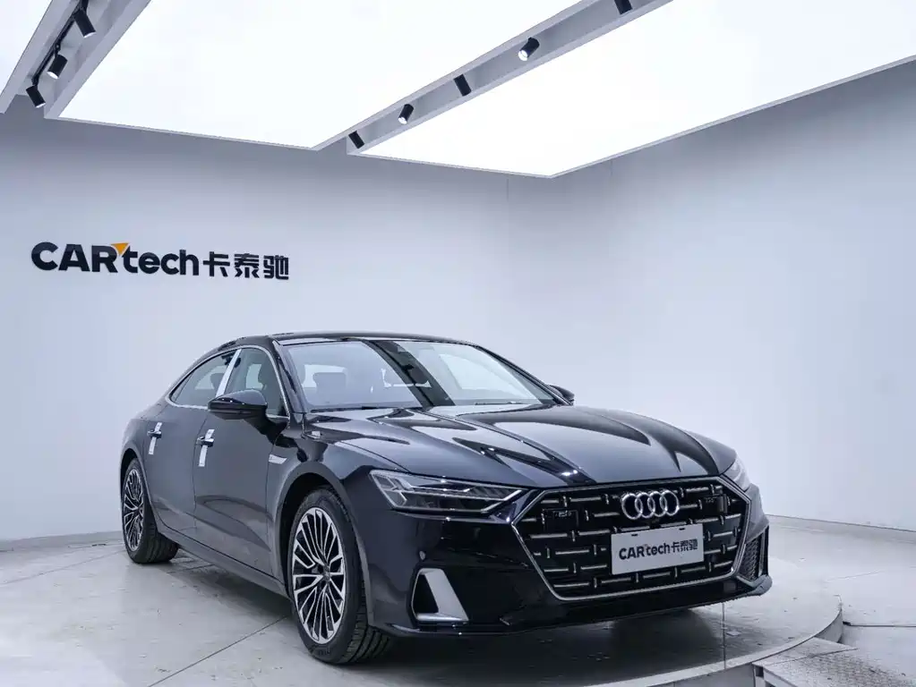 Audi A7L — фото 8
