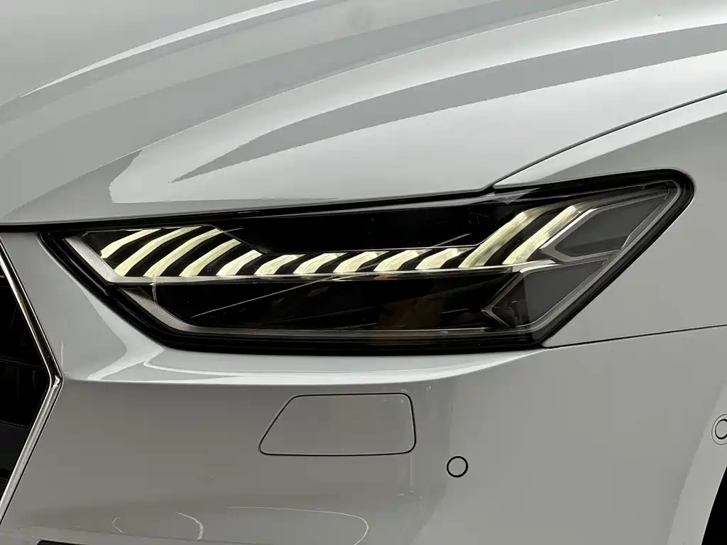 Audi A7 — фото 17
