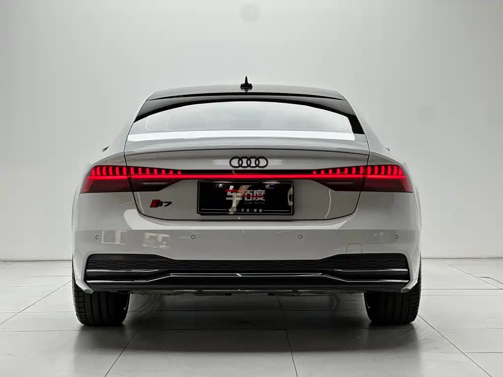 Audi A7 — фото 5