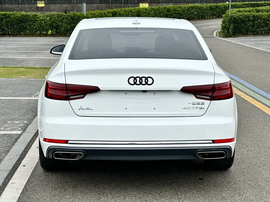Audi A4L — фото 6