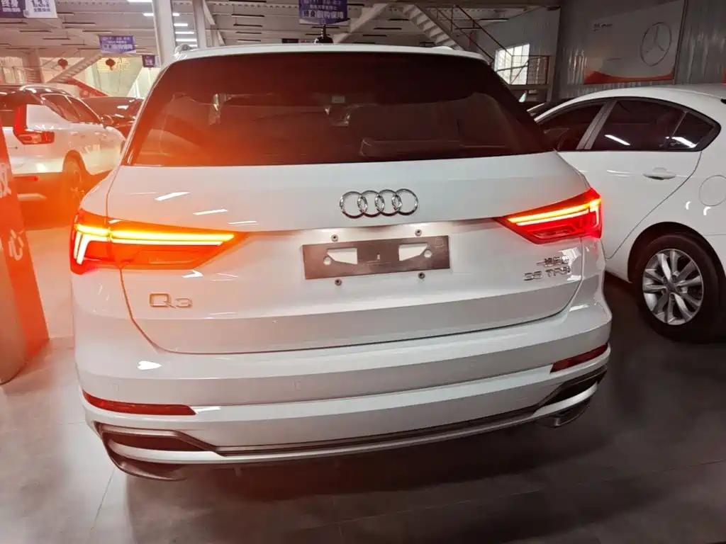 Audi Q3 — фото 6