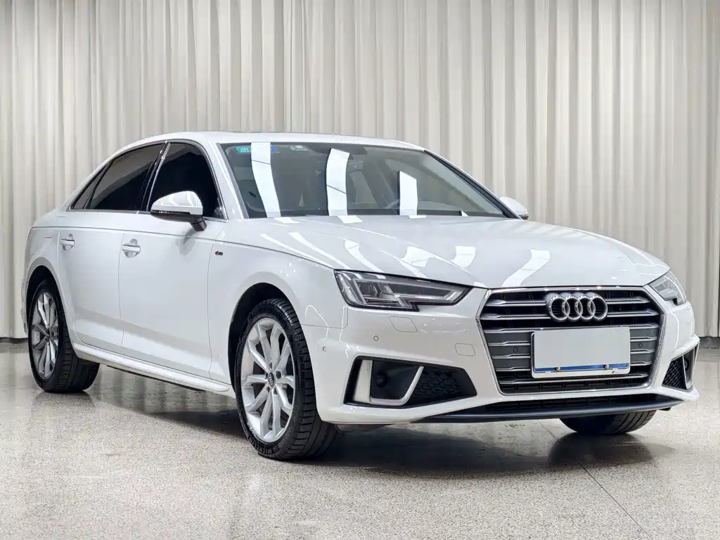 Audi A4L — фото 3