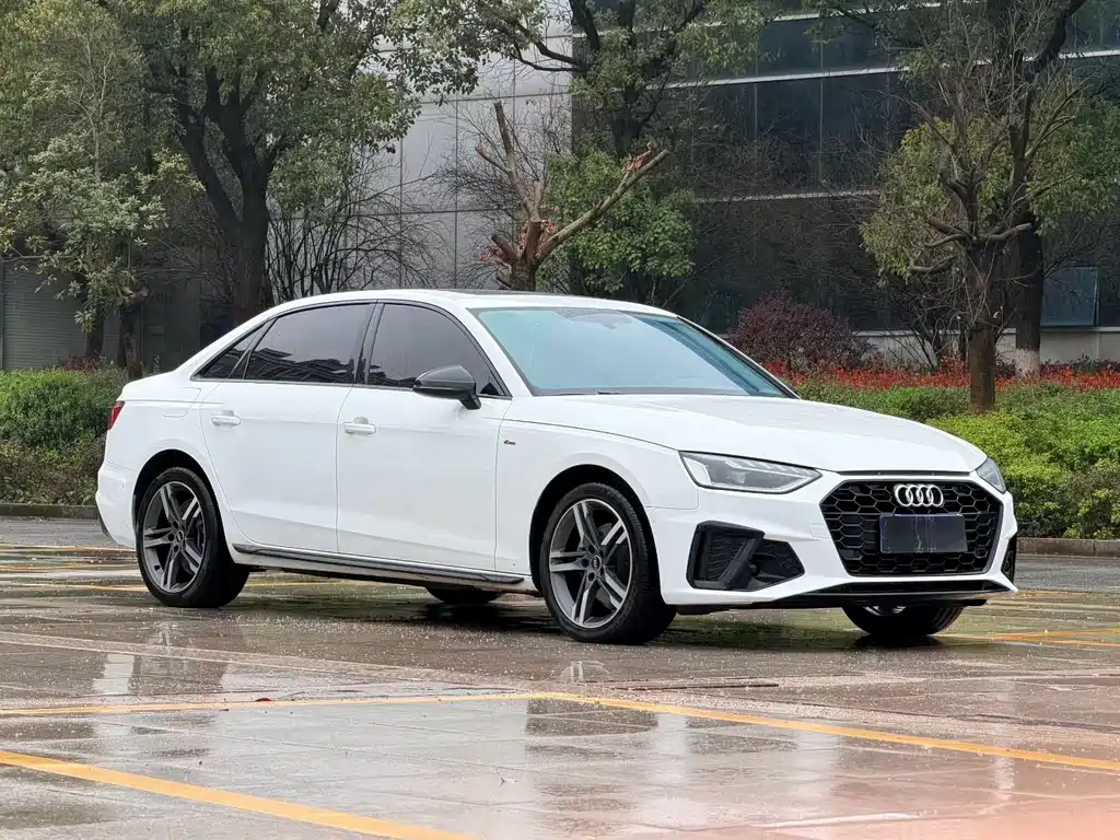 Audi A4L — фото 3
