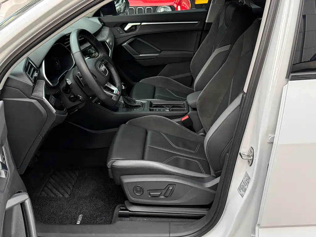 Audi Q3 Sportback — фото 5