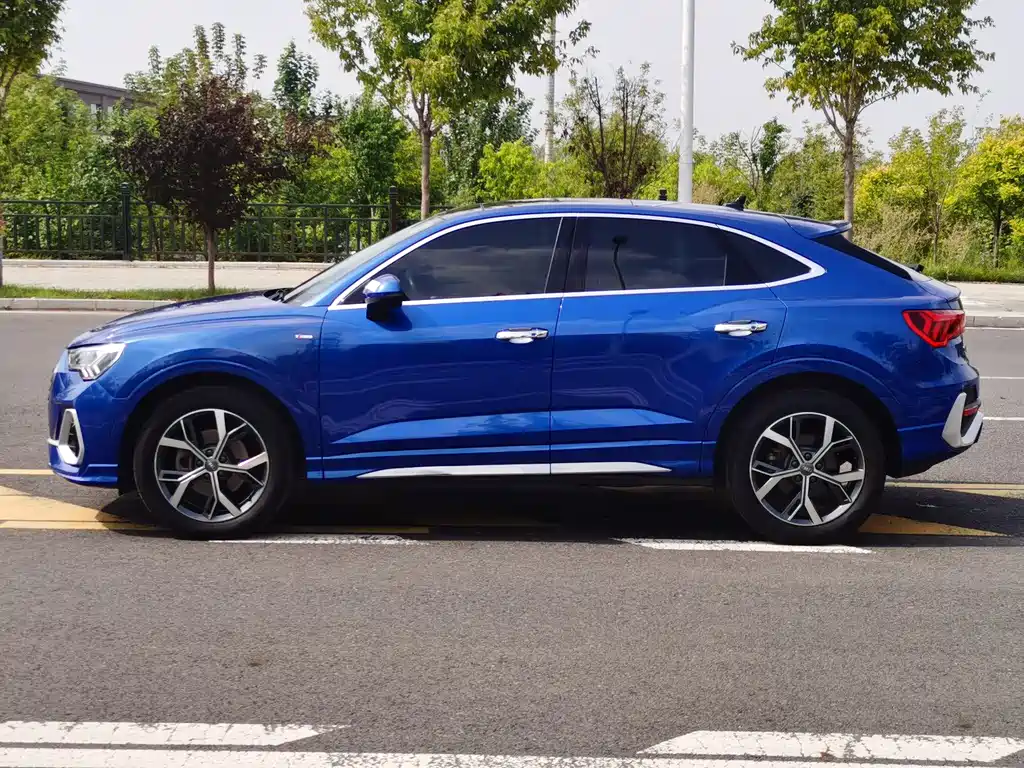 Audi Q3 Sportback — фото 7