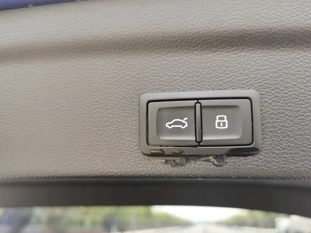 Audi Q3 Sportback — фото 10