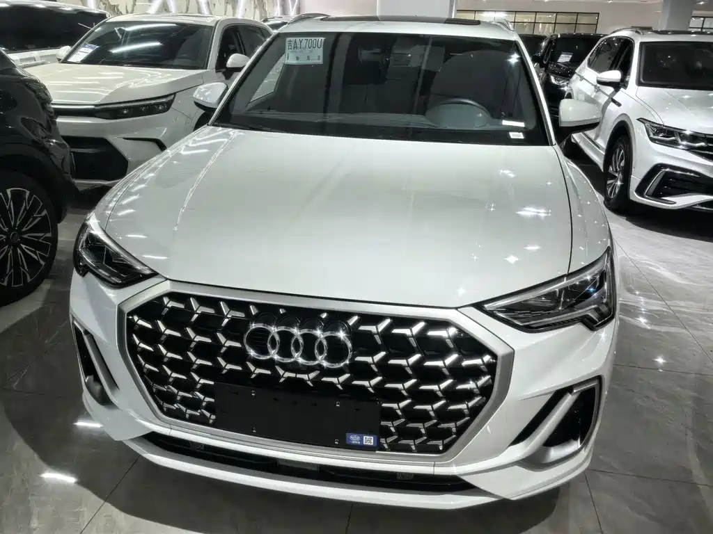 Audi Q3 — фото 2