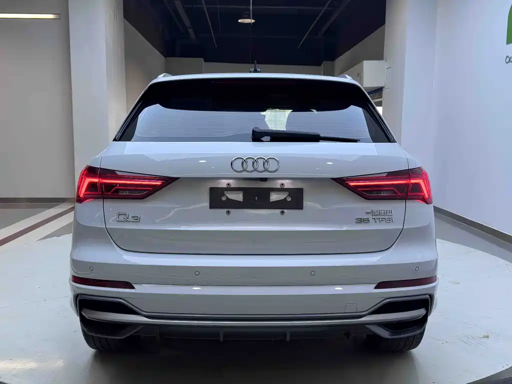 Audi Q3 — фото 5