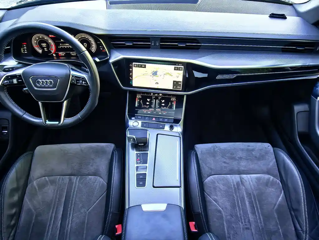 Audi A6L — фото 8