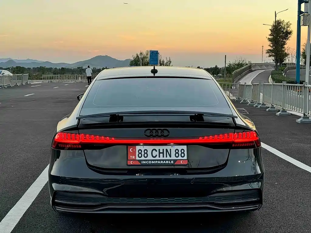 Audi A7 — фото 10