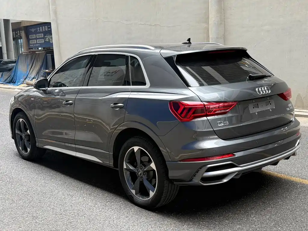 Audi Q3 — фото 6