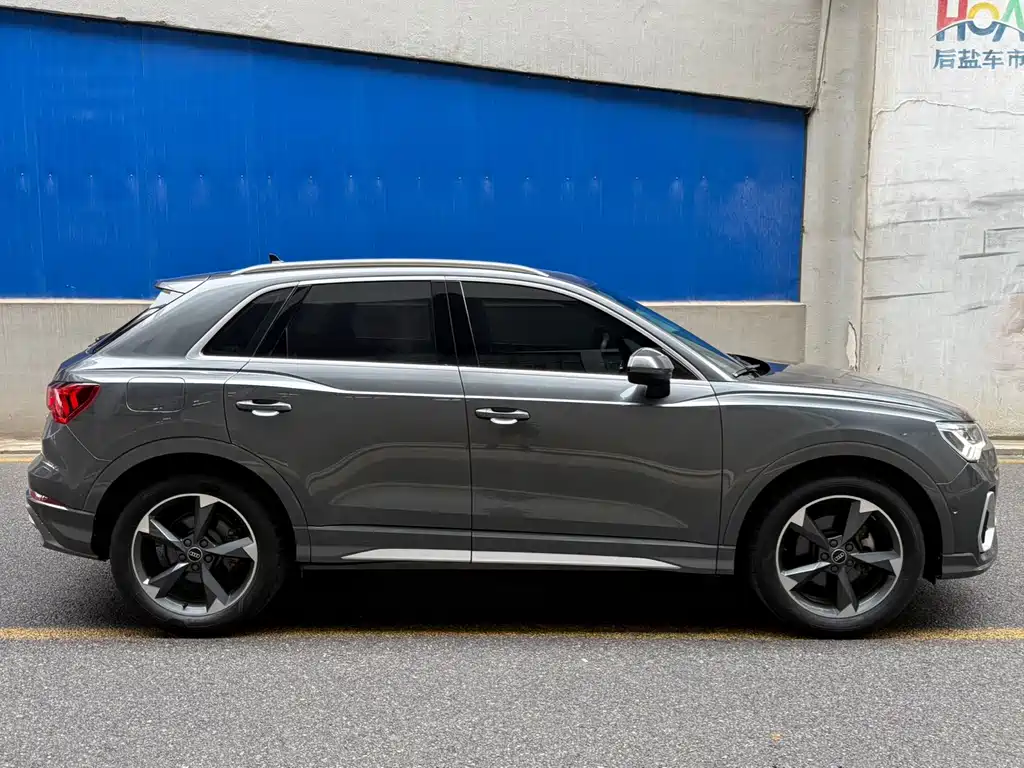 Audi Q3 — фото 7