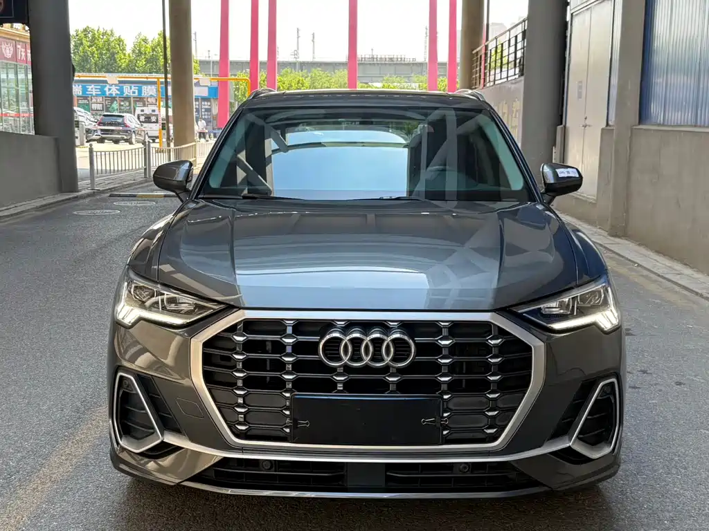 Audi Q3 — фото 2