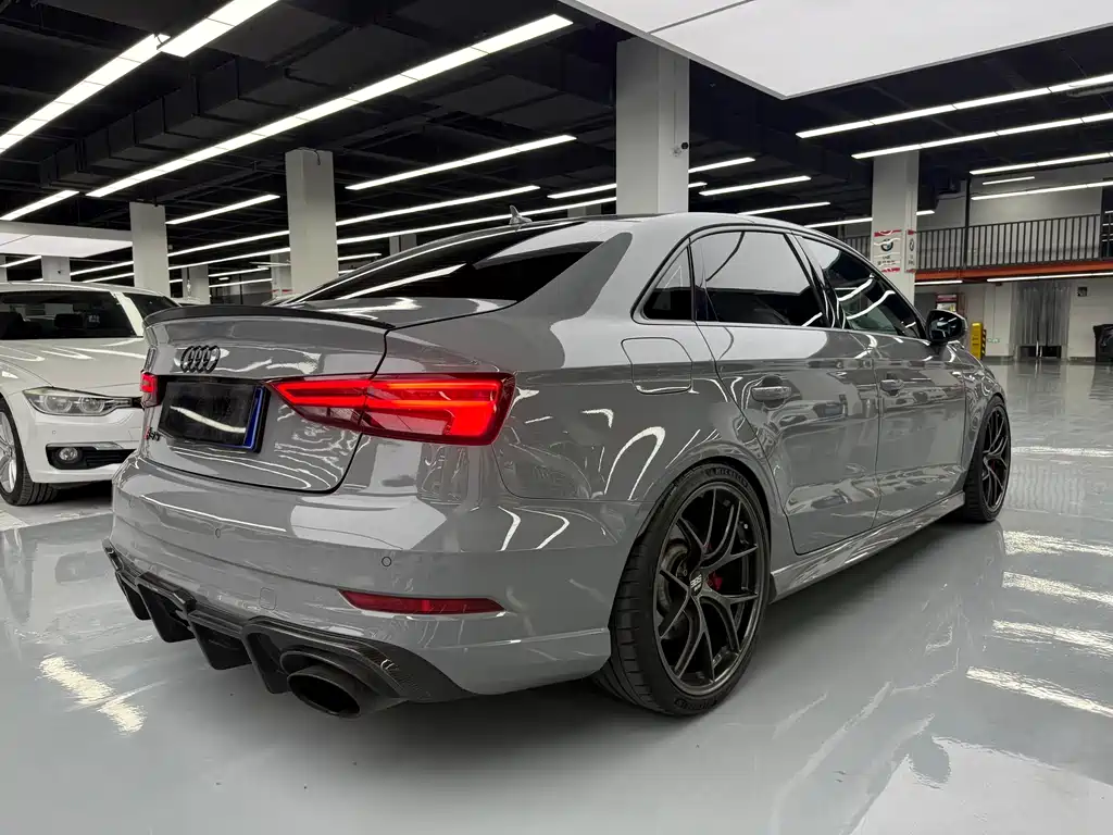 Audi RS 3 — фото 23