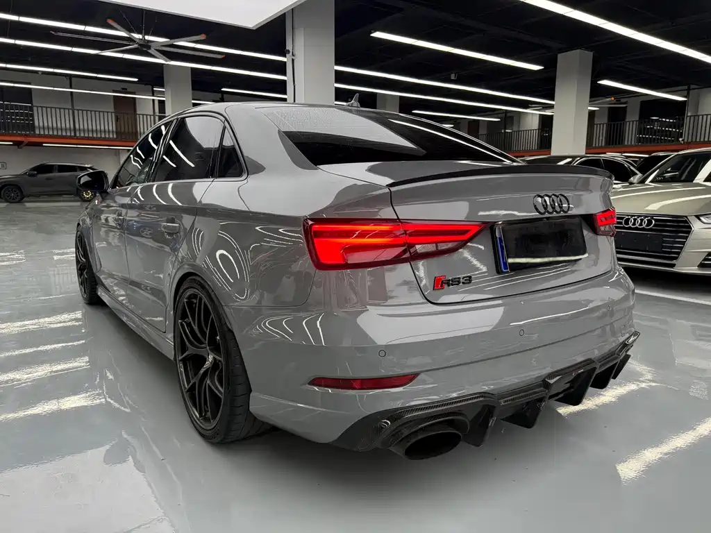 Audi RS 3 — фото 25