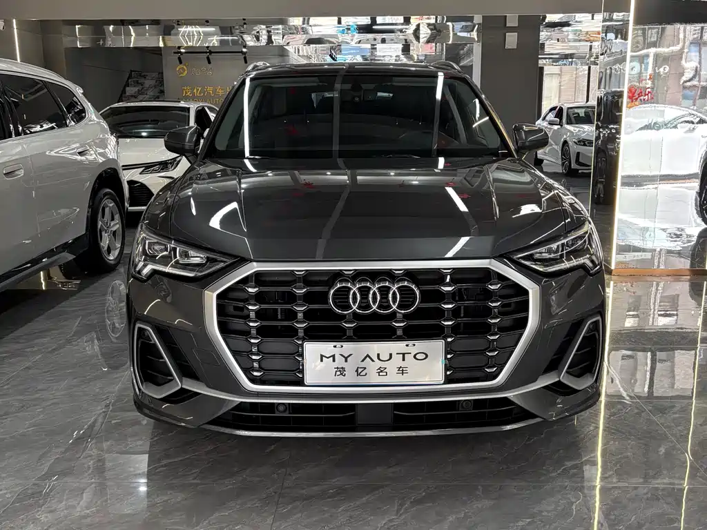 Audi Q3 — фото 2